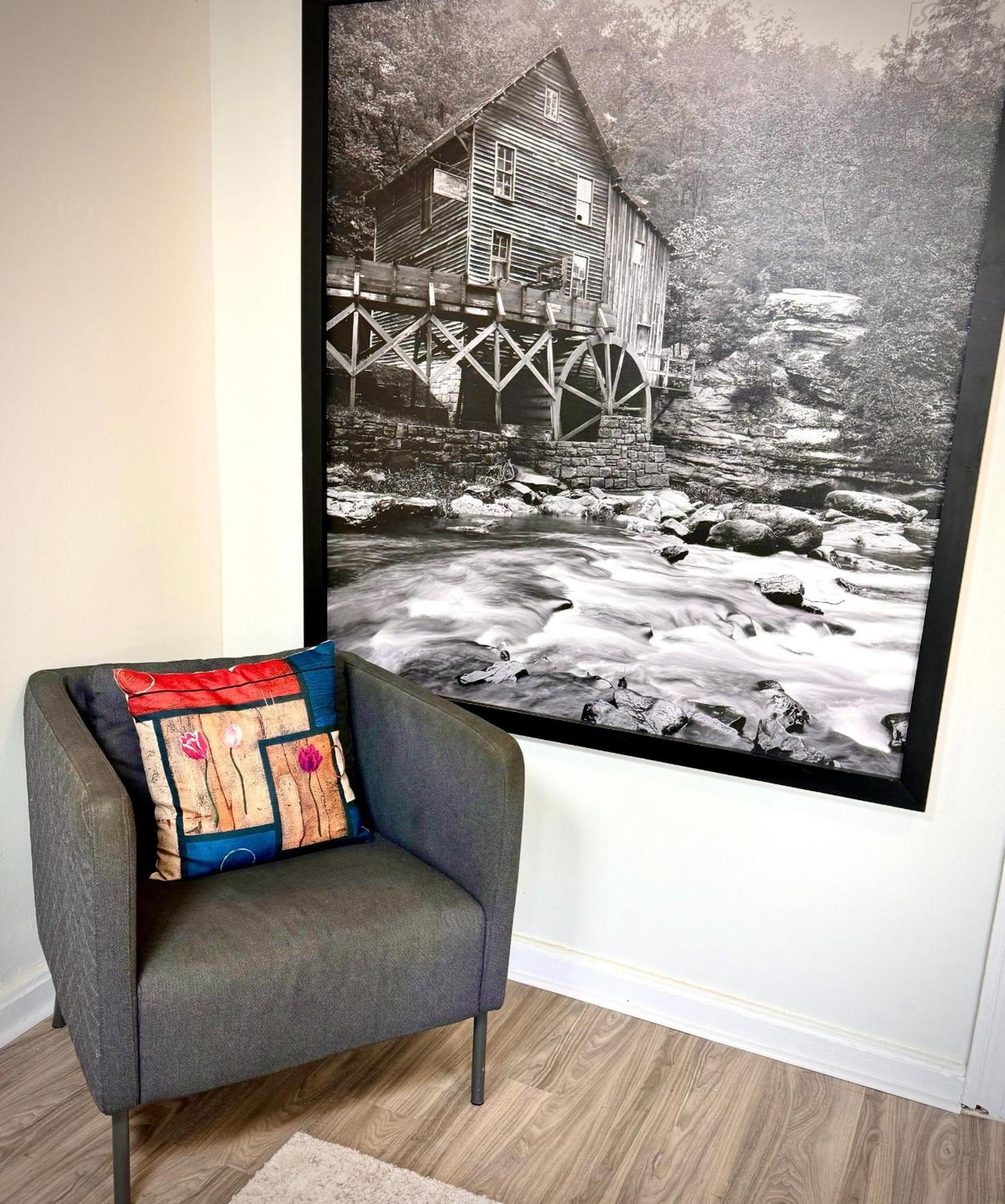 Apartment The House - Henninger Lower V1 Cleveland