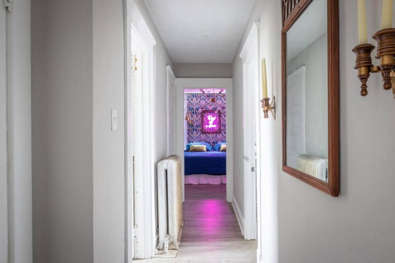 Holiday home Large Renovated 4 Bedroom 9 Min To Downtown Cle *