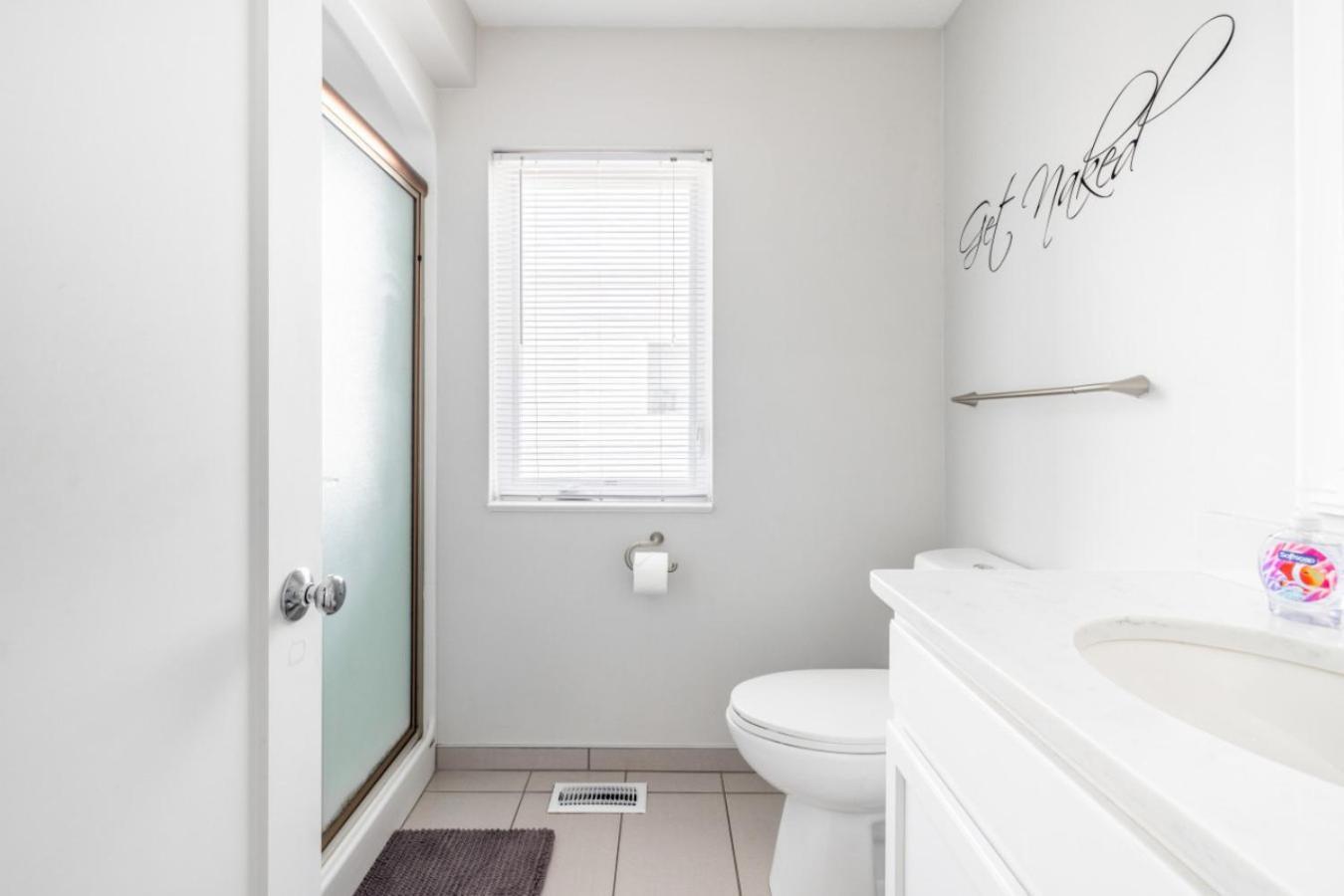 Luxury Downtown Townhome Private Garage Unit 4 Holiday home *