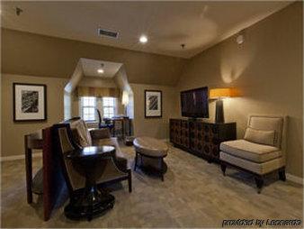 The Glidden House 3*