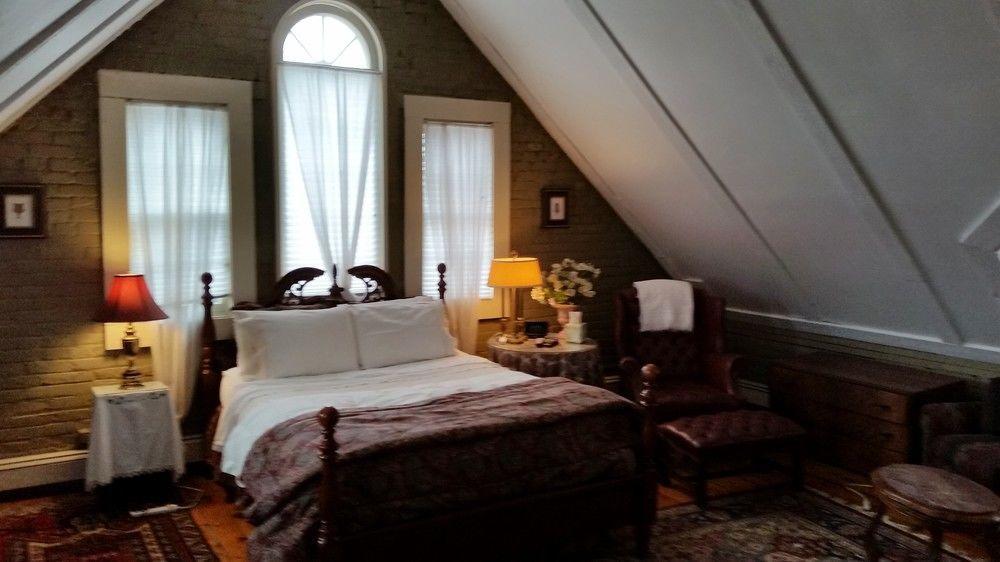 Clifford House Private 2*