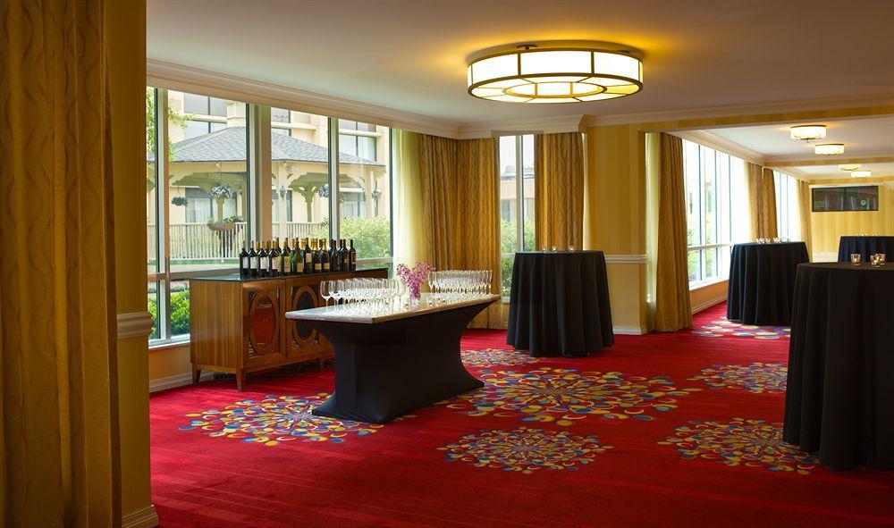 Wyndham Airport Hotel Cleveland