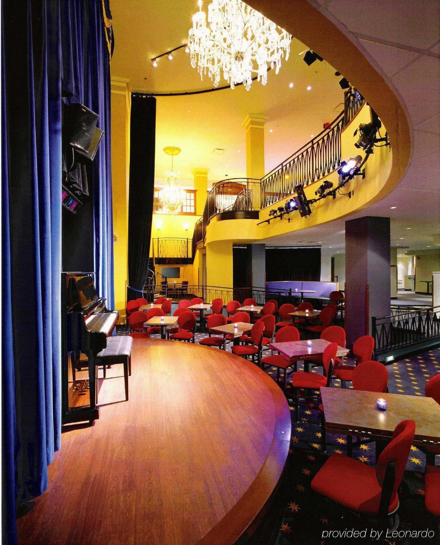 Hilton Garden Downtown 3*