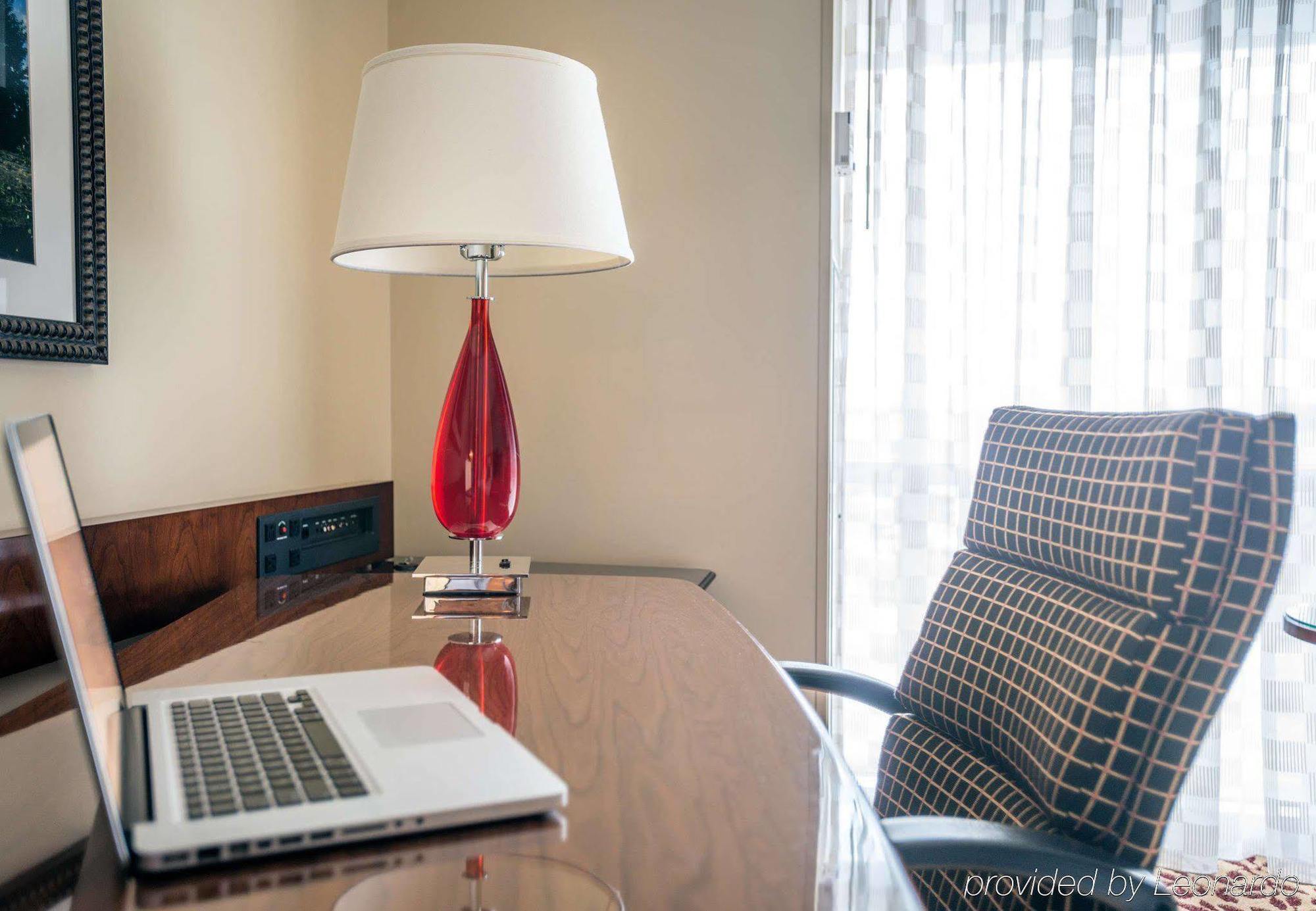 Hotel Wyndham Airport