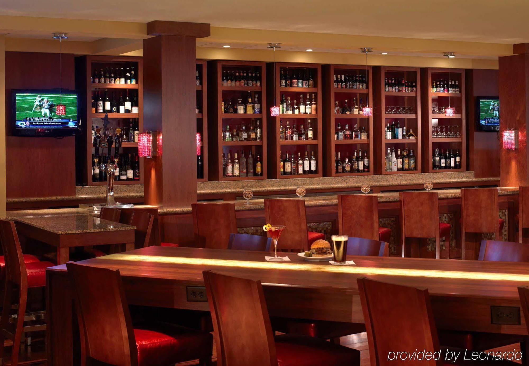 Wyndham Airport Hotel