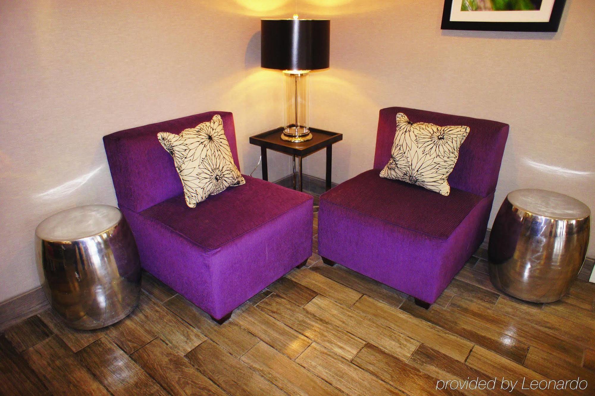 La Quinta By Wyndham - Airport North Hotel