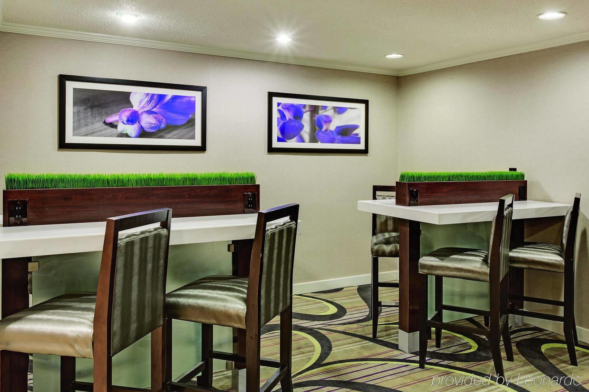 Hotel La Quinta By Wyndham - Airport North 3*