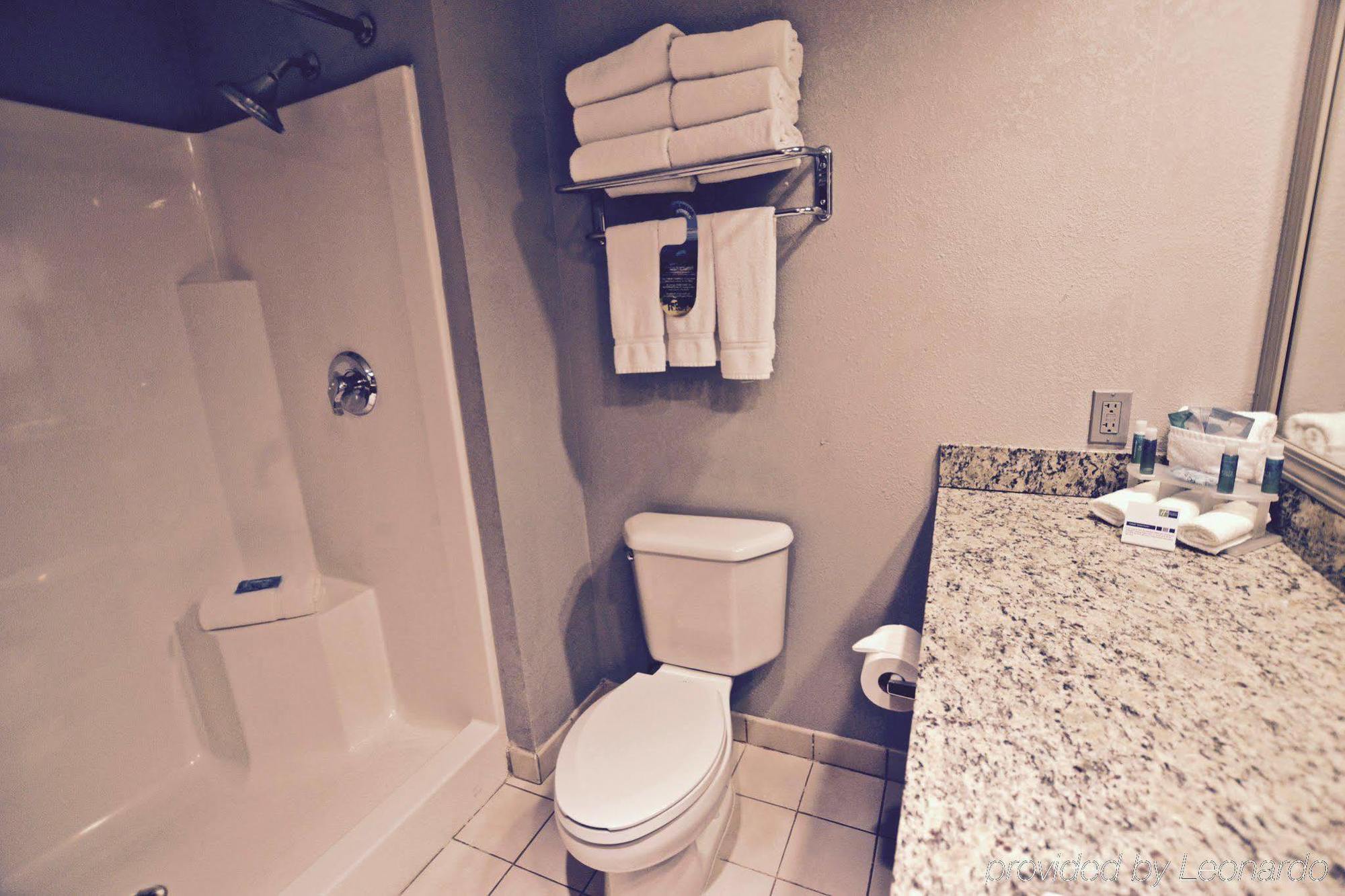 Hotel Express Downtown By Ihg