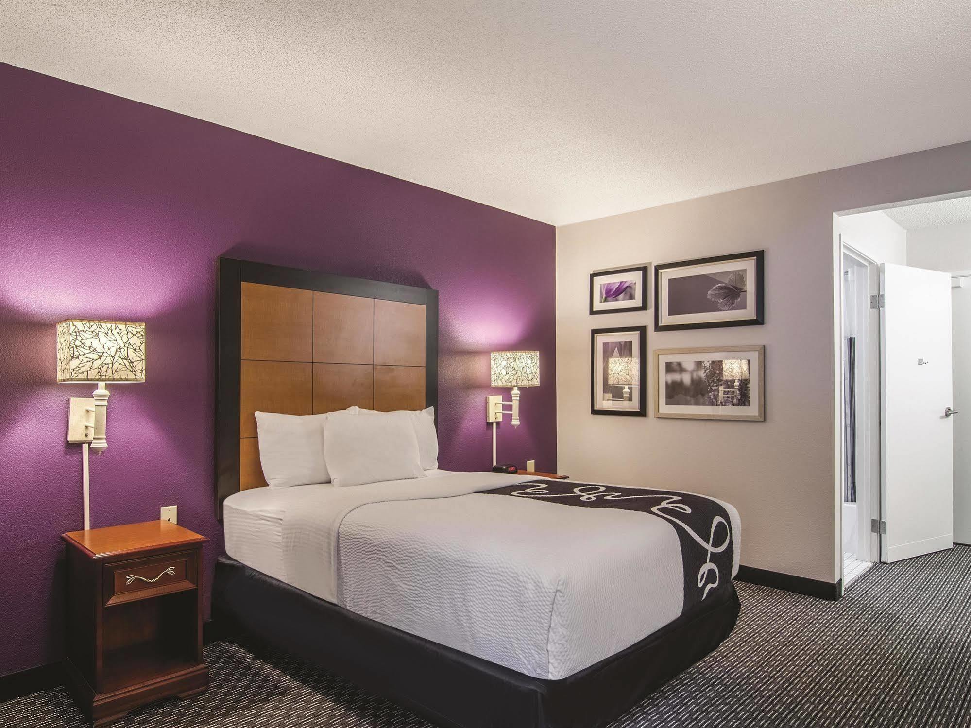 La Quinta By Wyndham - Airport North Hotel Cleveland