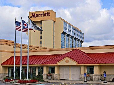 Hotel Wyndham Airport 3*