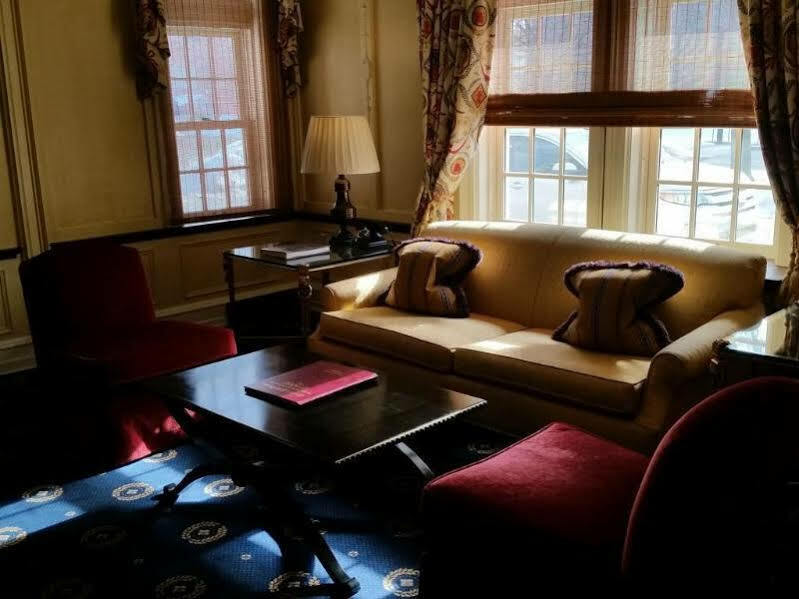 The Glidden House 3*