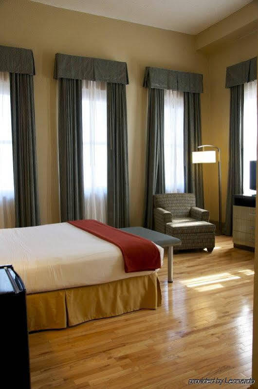 Hotel Express Downtown By Ihg